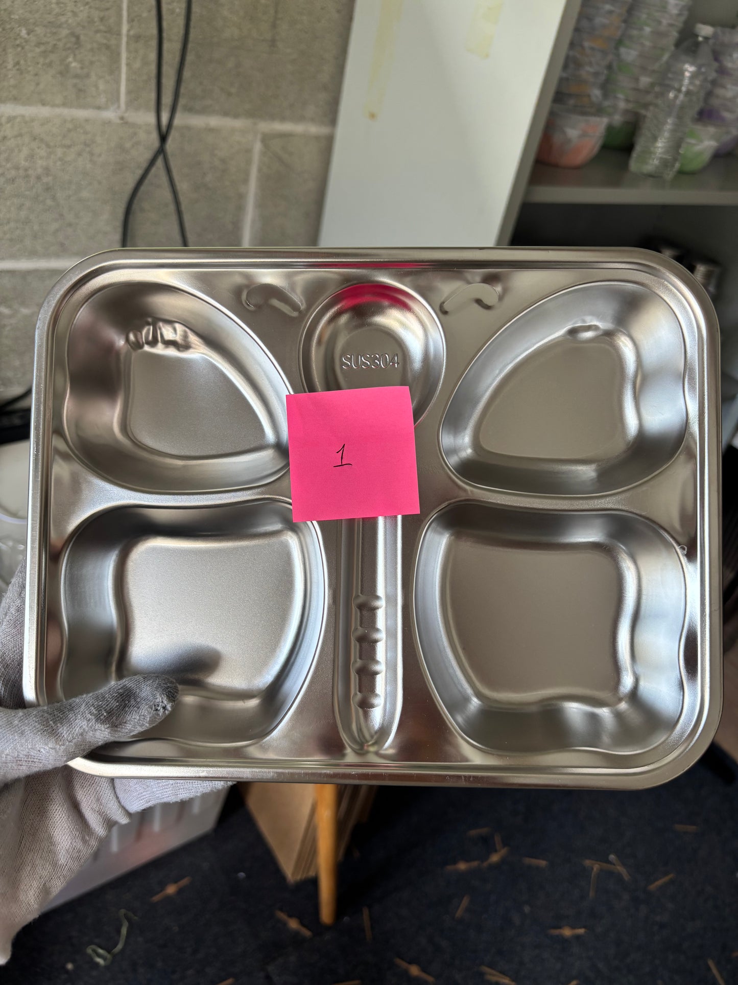 Seconds Butterfly Section Plates 20-30% off